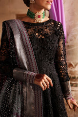 Mirror-style embroidery and metallic border details on chiffon dupatta – Nureh Jhumroo Bano