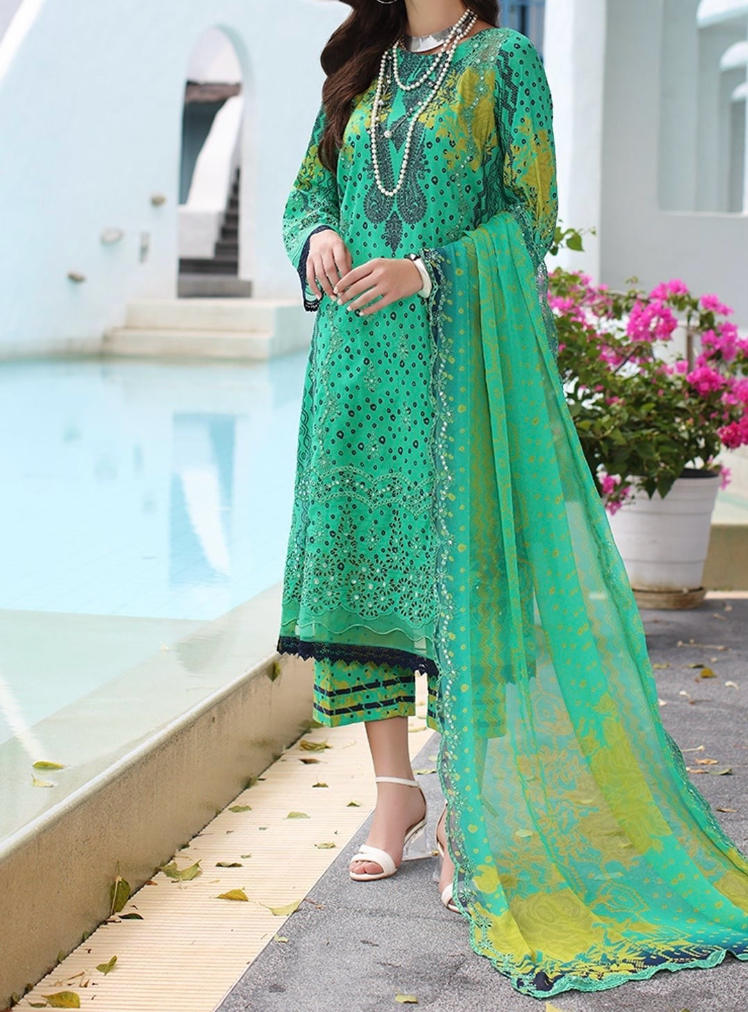 3-PC EMBROIDERED LAWN WITH EMBROIDRED CHIFFON DUPATTA CR4-0152