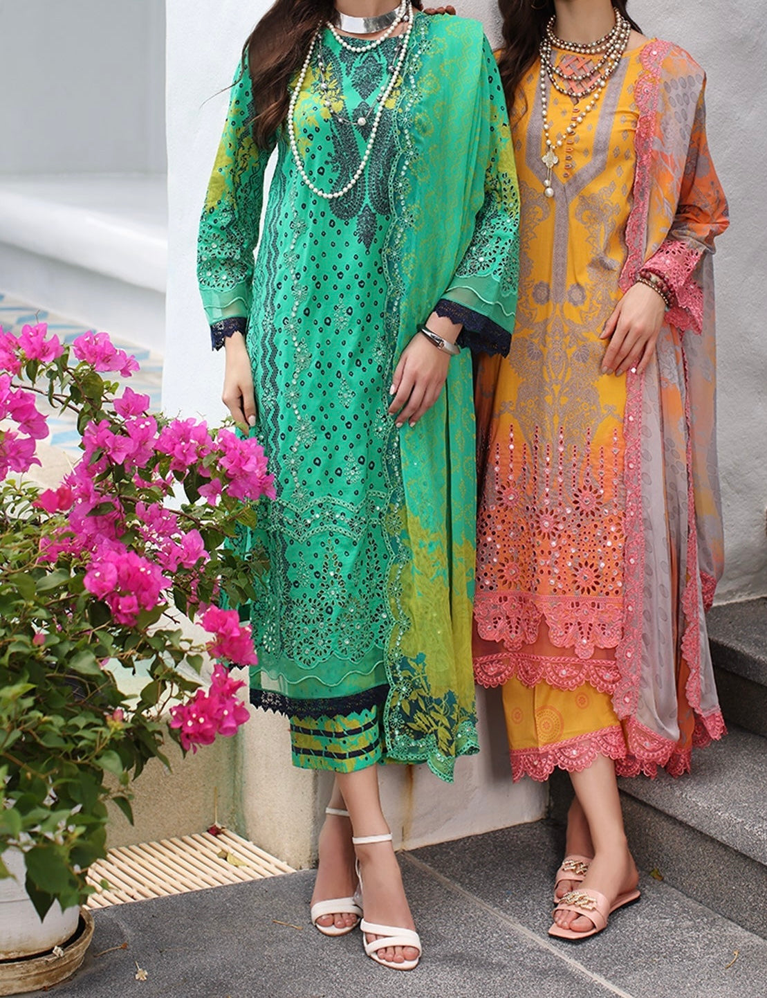 3-PC EMBROIDERED LAWN WITH EMBROIDRED CHIFFON DUPATTA CR4-0152