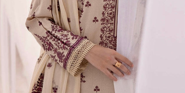 3-PCS EMBROIDERED KARANDI WITH EMBROIDERED CHIFFON DUPPATTA ZAIB COLLECTION
-ZB-10330