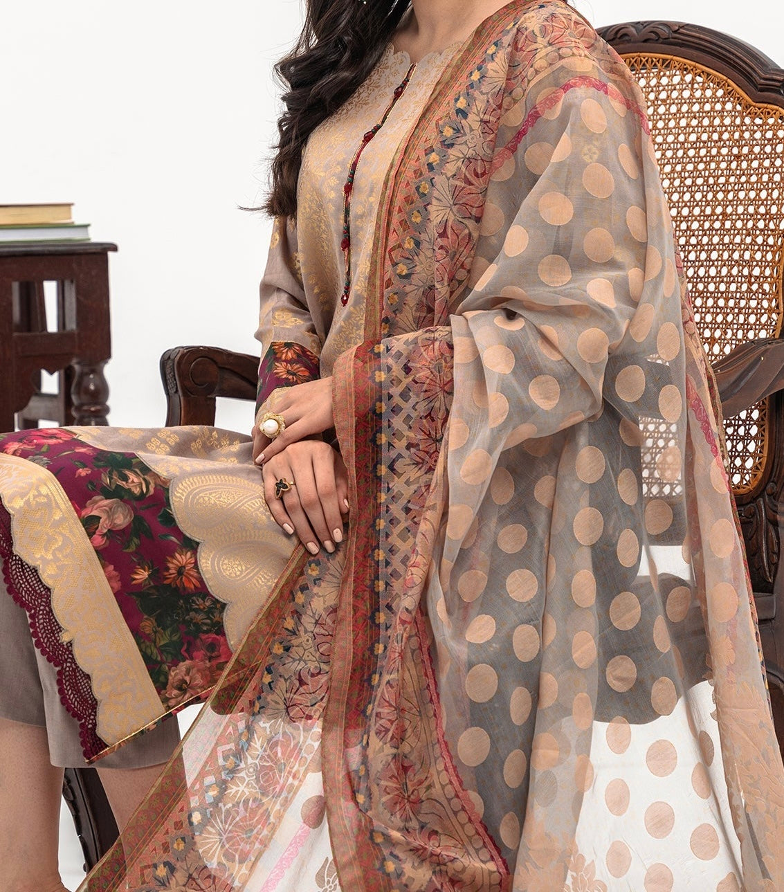 3-PC LAWN JACQUARD SHIRT WITH PRINTED DUPATTA AND TROUSER CLJ3-0840