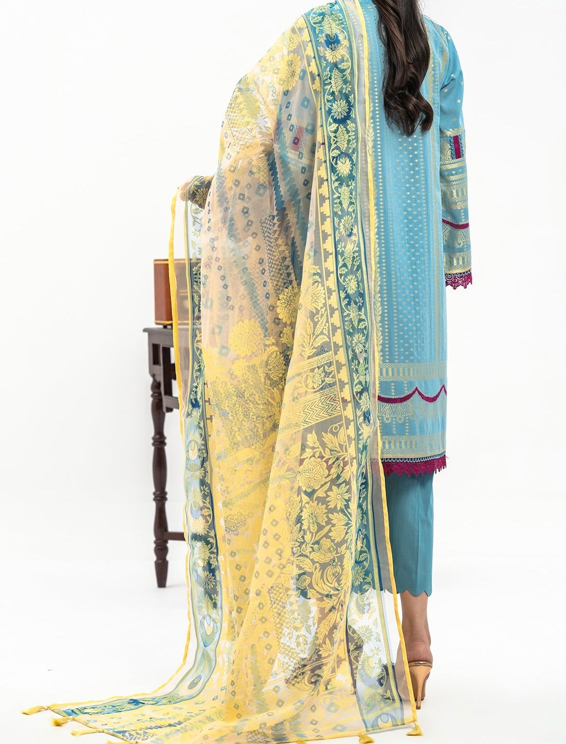 3-PC LAWN JACQUARD SHIRT WITH PRINTED DUPATTA AND TROUSER CLJ3-0740