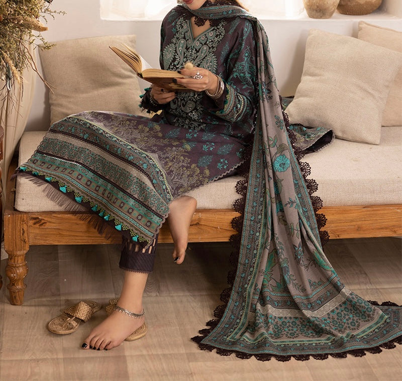 Model wearing Asim Jofa Rania Collection AJNR-08 emerald green embroidered suit