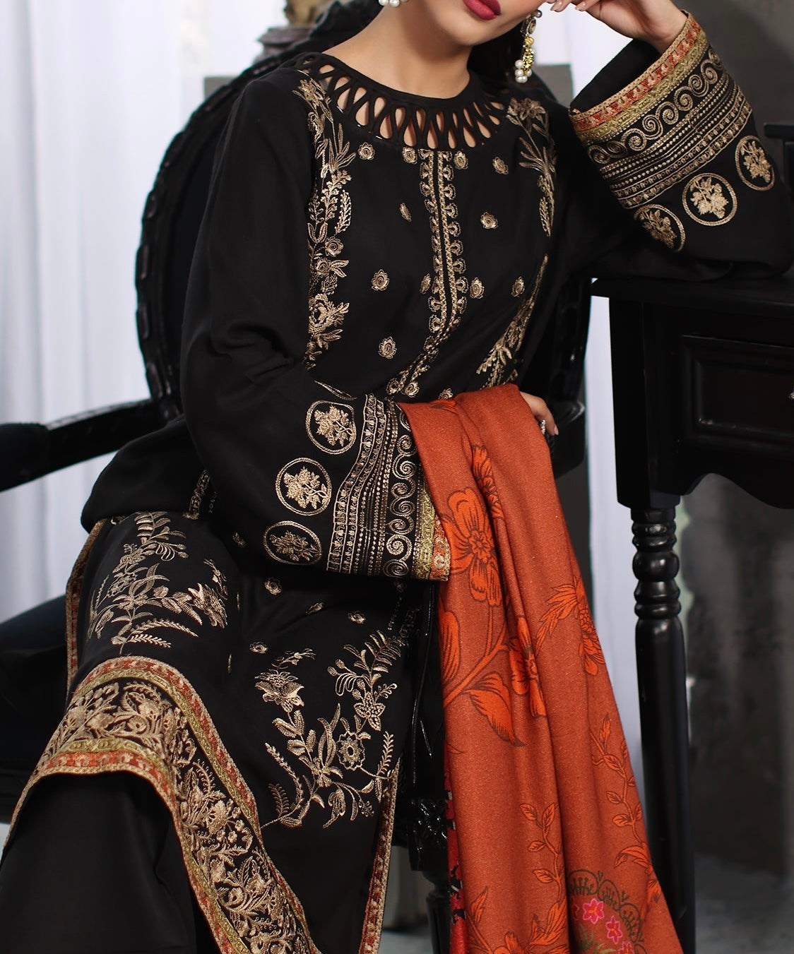 Jacquard red wool shawl with black embroidered shirt – Marina Mystique Luxury Outfit